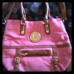 Nice michael kors used it with one outfit